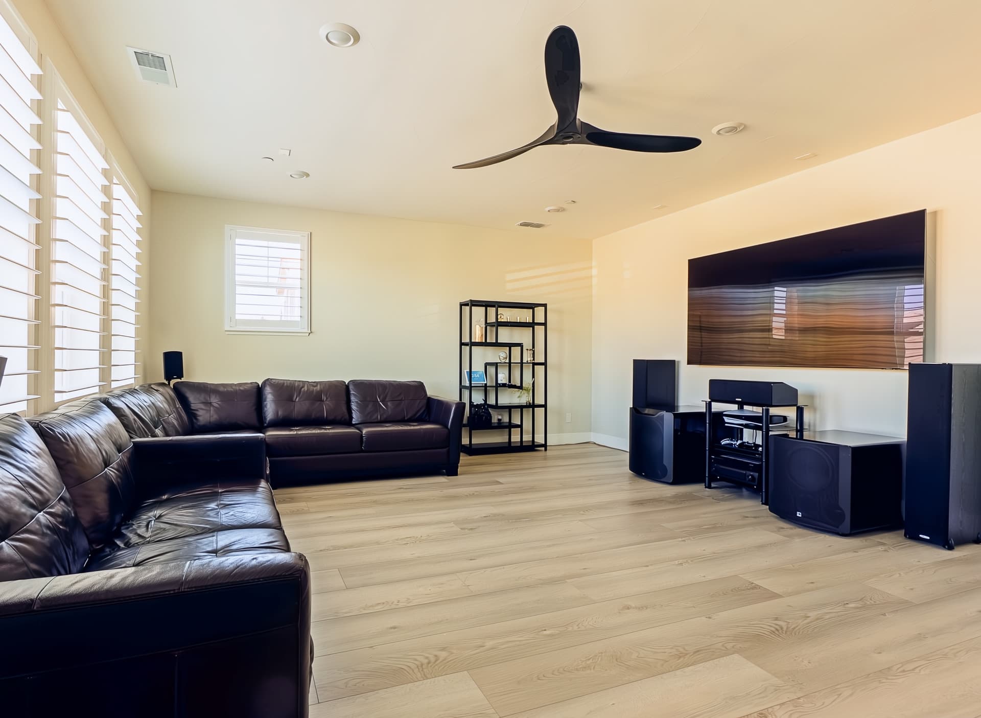 Expansive Common Areas