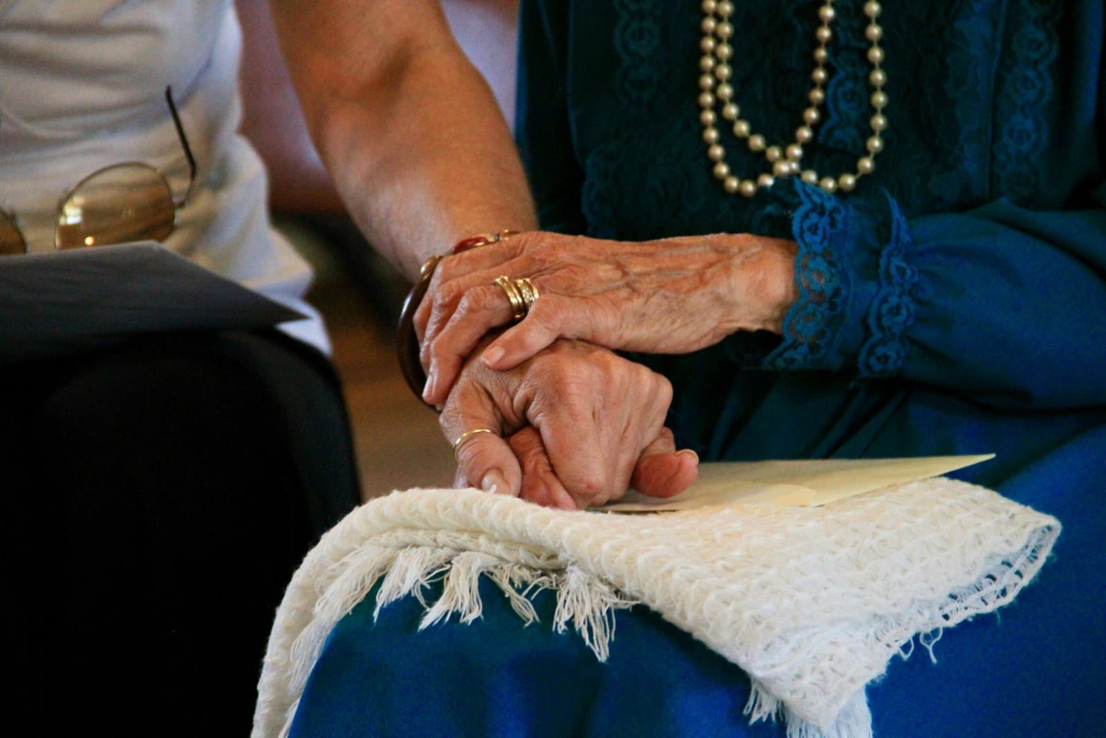 How RCFE Homes Support Seniors With Daily Care Needs-image